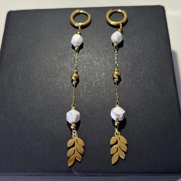Handmade Jewelry - Natural Howlite Beaded Ear Huggies w Olive Leaves 18k Gold🌿